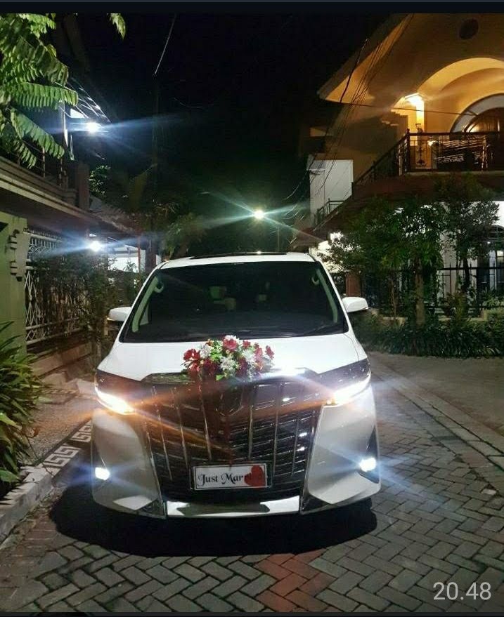 Alphard untuk mobil pengantin